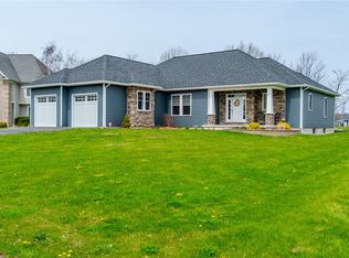 200 Mill Stream Run, Webster, NY 14580