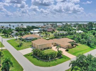 3036 Montgomery Dr, Pt Charlotte, FL 33981