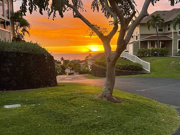2nd image of 75-5919 Alii Dr APT L22