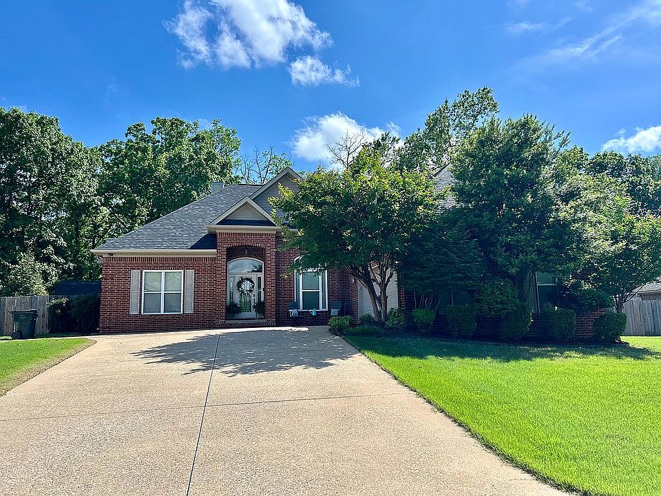 1st image of 280 Eagle Rock Cir