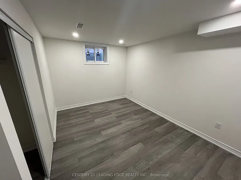 57 Queen Isabella Cres #BASEMENT — Photo 7