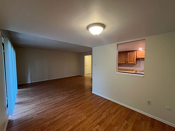 5th image of 559 S Trenton Ave #559A