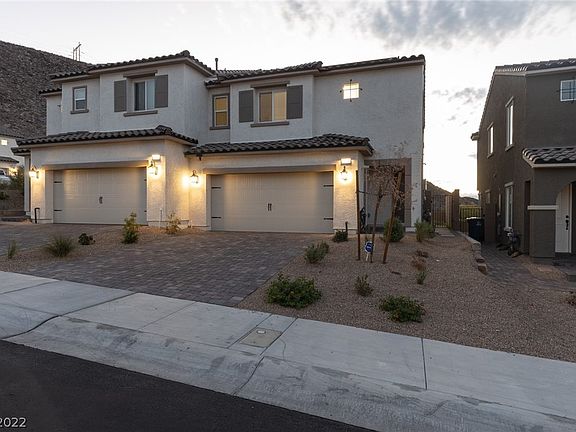 3rd image of 378 Rosefinch St
