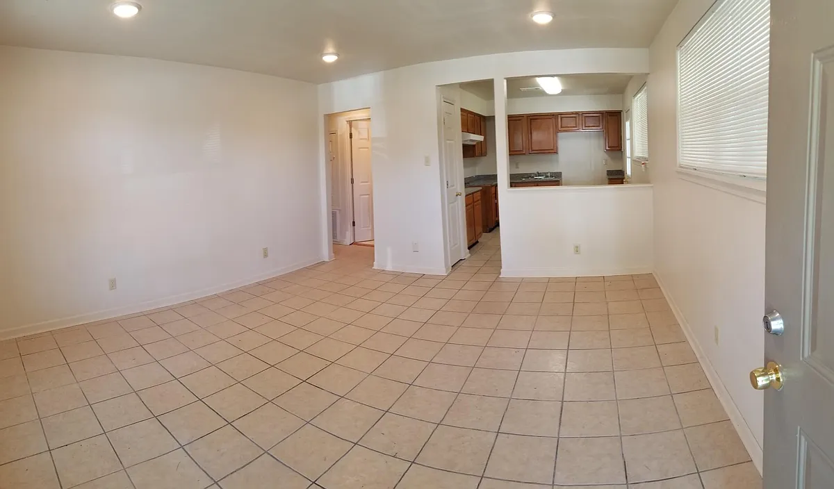 Building Photo - 7931 Dorsett Dr
