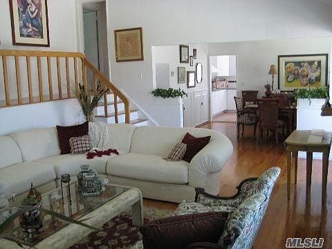 2nd image of 11 Nantwick St