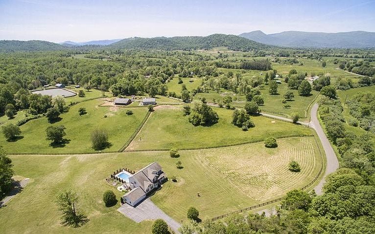 13248 Crest Hill Rd, Flint Hill, VA 22627 | Zillow