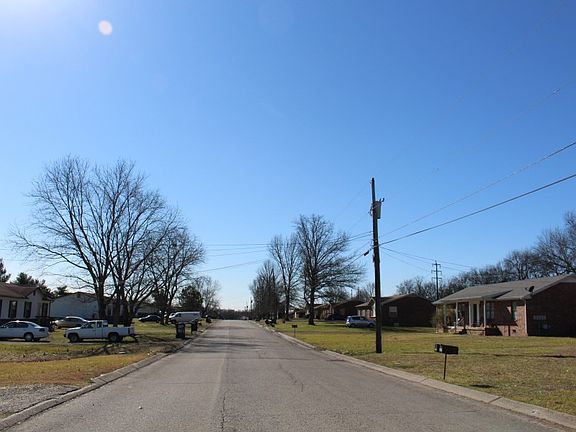 4th image of 1159 Meadowview Dr