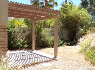 3000 Sunflower Cir E, Palm Springs, CA 92262