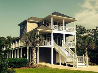 129 Pintail Ln, Harkers Island, NC 28531