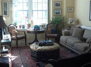 701 Mirror Lake Dr N APT 103, St Petersburg, FL 33701