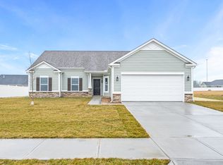 6789 Coreopsis Ln, Seymour, IN 47274