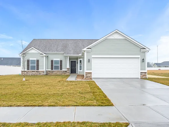 6789 Coreopsis Ln, Seymour, IN 47274