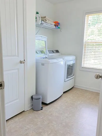 1565 Nightfall Ct — Photo 12