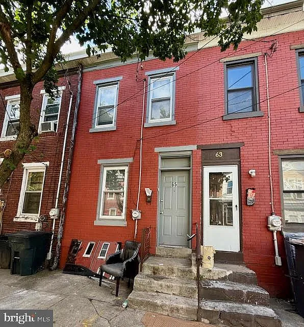 65 Asbury St photo 1