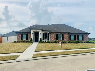 193 Madio Dr, Houma, LA 70364