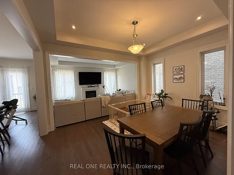 93 Silk Twist Dr — Photo 2