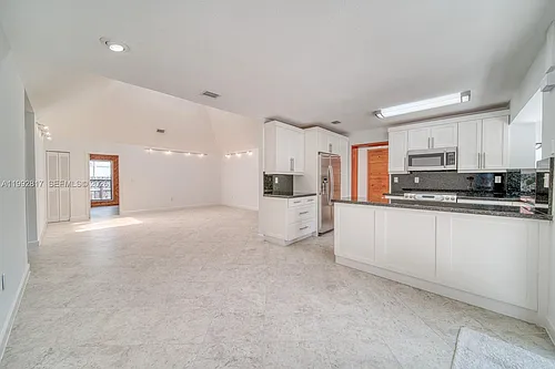 7320 SW 100th Ct Photo 1