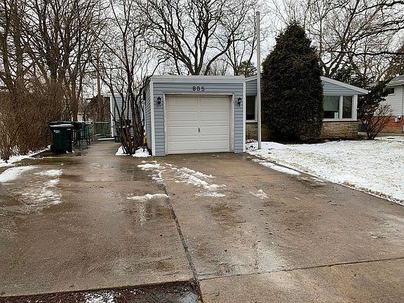 2nd image of 805 Leclaire Ave