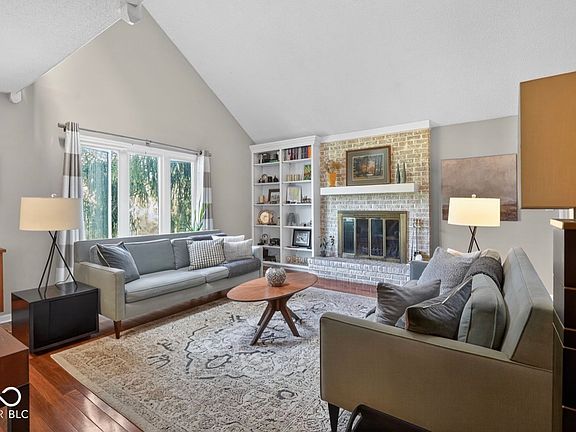 5th image of 1026 Selkirk Ln