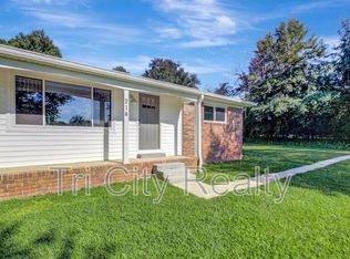 214 Brooks Rd, Brooks, GA 30205