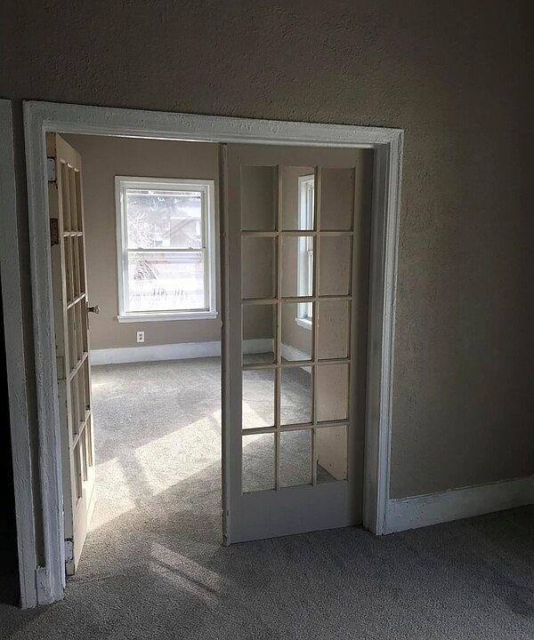2nd image of 1425 S 10th St APT 3