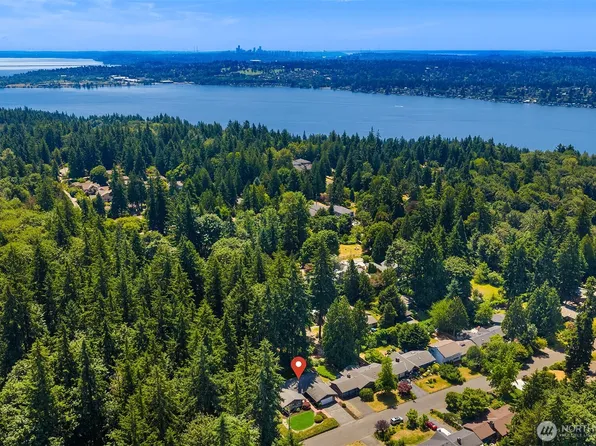 7061 NE 137th Street, Kirkland, WA 98034