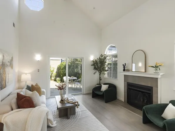 116 Williams Ln, Foster City, CA 94404