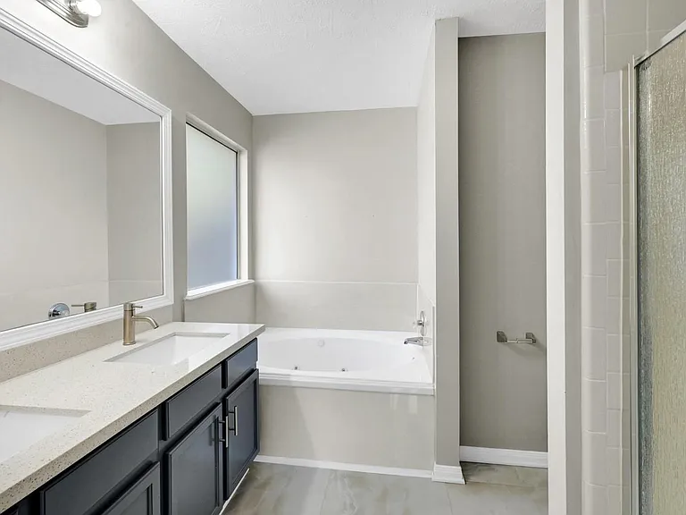 4018 Floral Way Ct — Photo 18