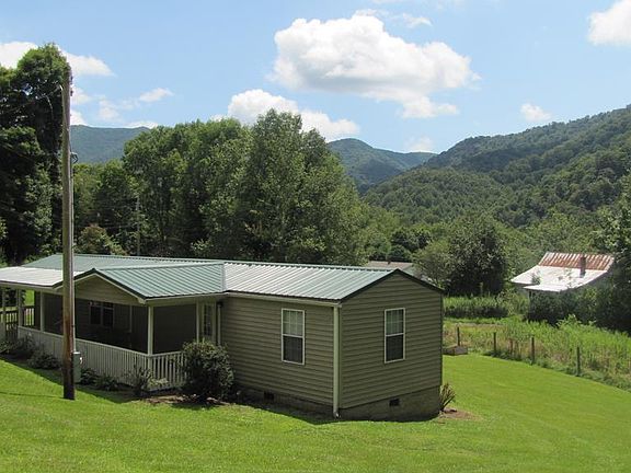 3rd image of 85 Jaimes Ln