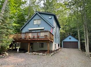 1030 Harmony Dr, Lake Ariel, PA 18436