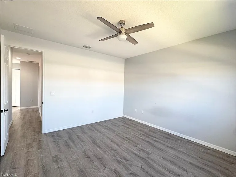 8984 Madrid Cir — Photo 17
