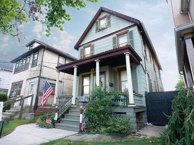 32 Brighton St, Staten Island, NY, 10307