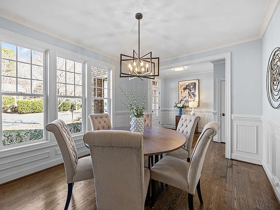 5th image of 417 Redhill Rd