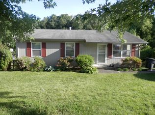 8344 Robin Lynn Rd, Roanoke, VA 24019