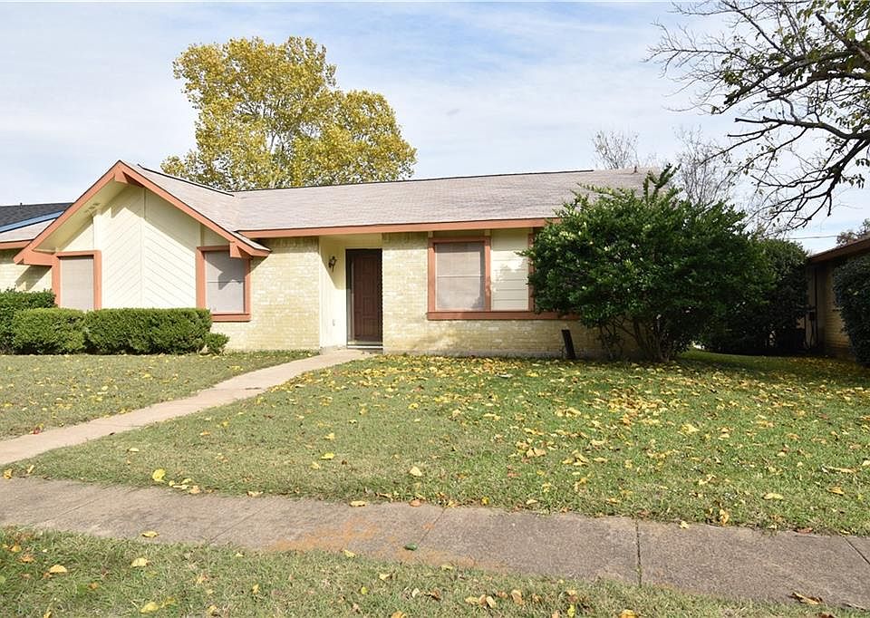 1st image of 3110 S Holiday Dr