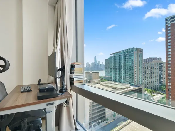 75 Park Ln S APT 1610, Jersey City, NJ 07310