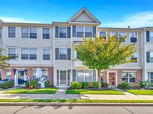 81 Nathan Blvd, Parlin, NJ 08859