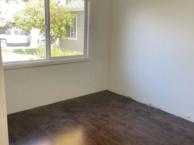1072 W McKinley Ave — Photo 17