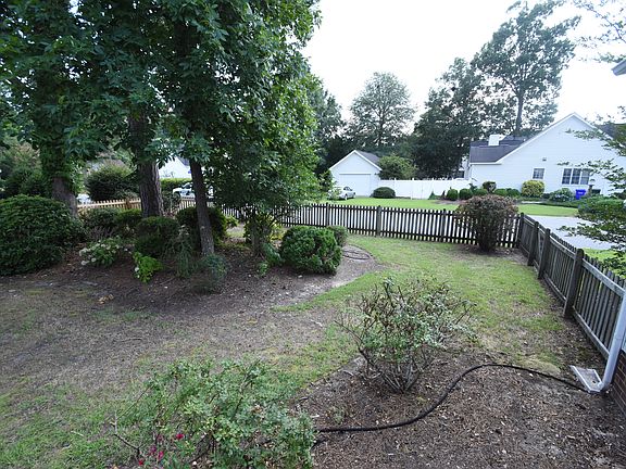 5th image of 1700 Muirfield Dr