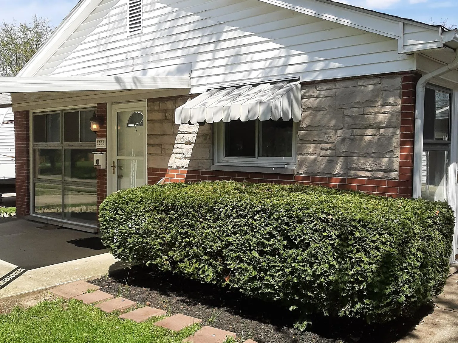 3 bed, 1040 sqft, $1,495 — Photo 3