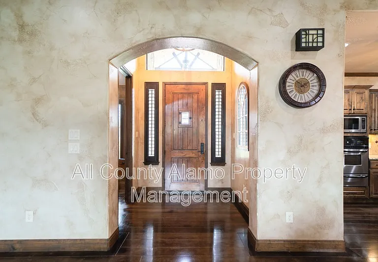 303 Schneider St — Photo 12