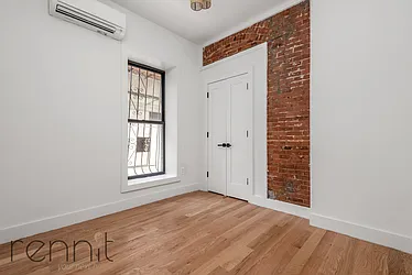 Rented by Rennit Inc.