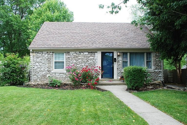 1st image of 166 Saint William Dr