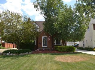 5211 Dover Center Rd, North Olmsted, OH 44070