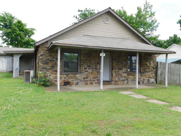214 N Main St