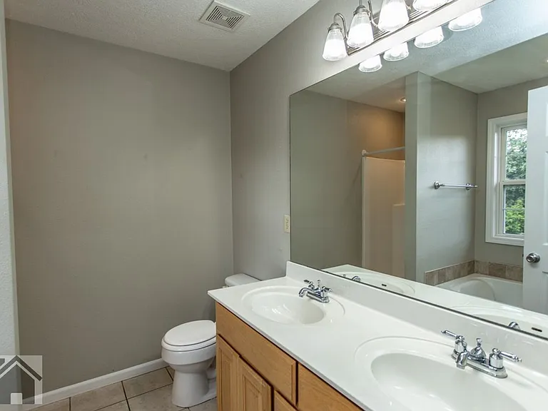 15830 Terris Ln — Photo 28
