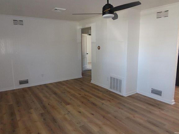 3rd image of 2820 Chestnut St