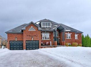17 Basswood Dr, Wasaga Beach, ON L9Z 0A8