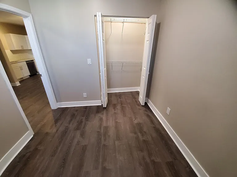1838 S May St #1F — Photo 8