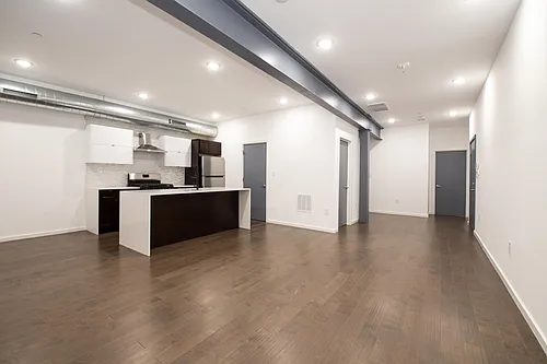 638 Diamond St #2 Photo 1